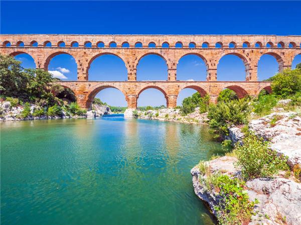 Provence cycling holiday in France