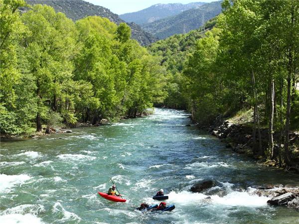 Pyrenees family holiday, Spain