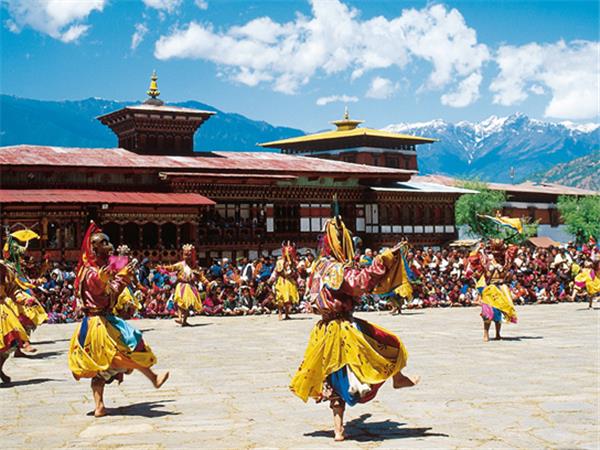 Bhutan holiday, Land of the thunder dragon