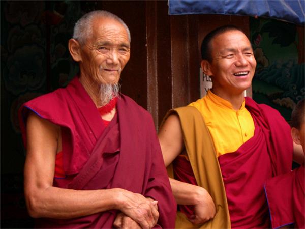 Bhutan holiday, Land of the thunder dragon