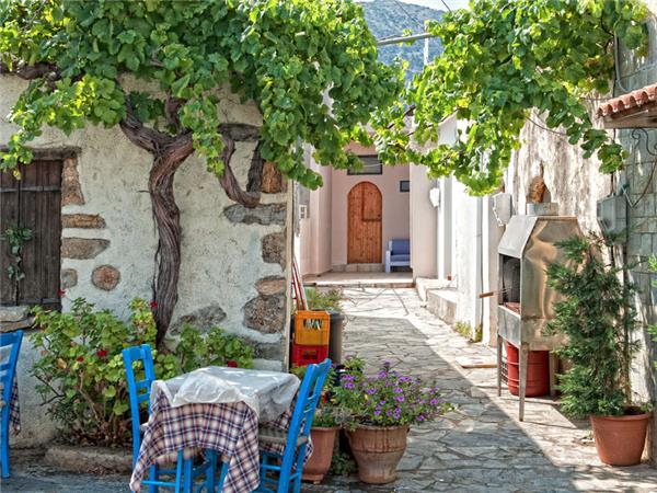 Walking holiday in Crete