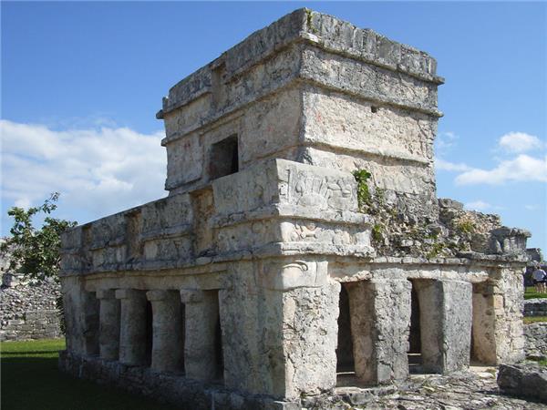 Highlights of the Yucatan Peninsula tour with added comfort
