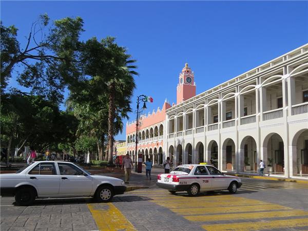 Highlights of the Yucatan Peninsula tour with added comfort