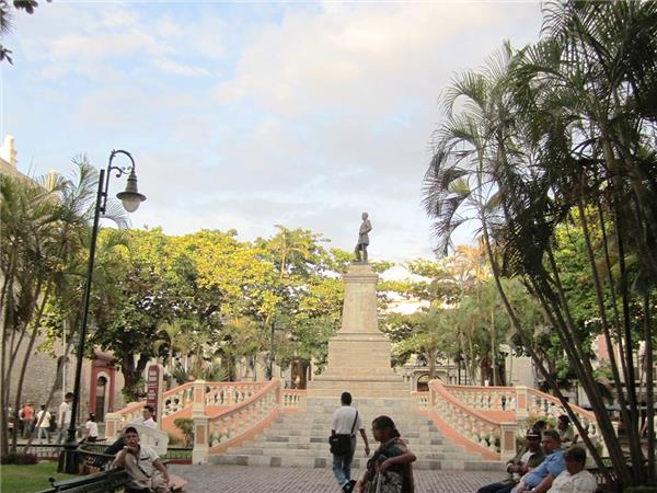 Highlights of the Yucatan Peninsula tour with added comfort