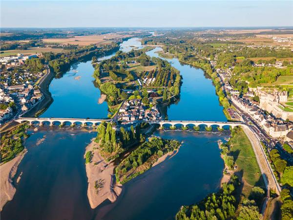 Loire Valley cycling holiday in France
