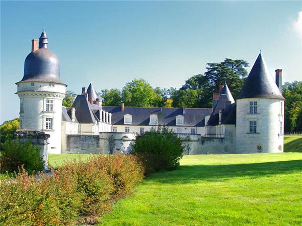 Loire Valley cycling holiday in France