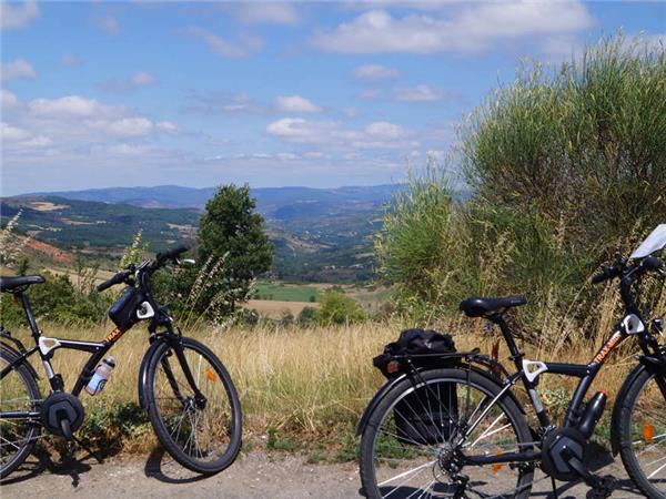 Loire Valley cycling holiday in France