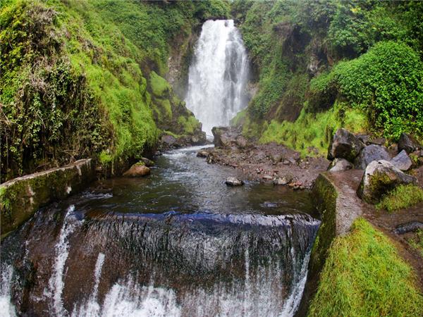 Ecuador and Galapagos small group holiday