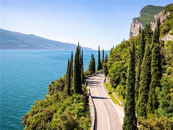 Cycling holiday in Italy, Dolomites, Lake Garda & Venice