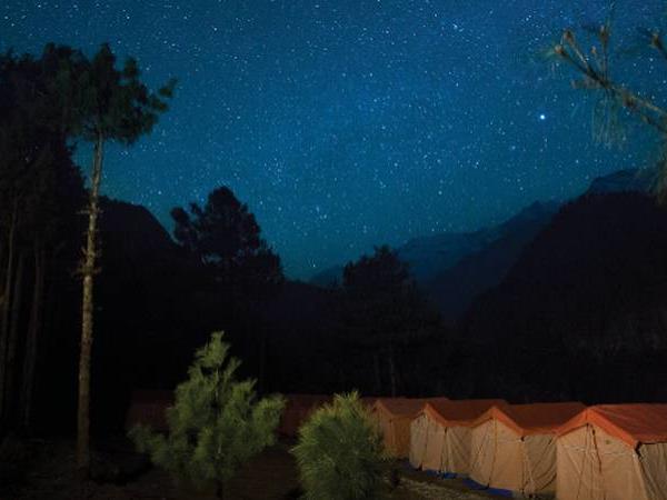 Trek to Everest base camp