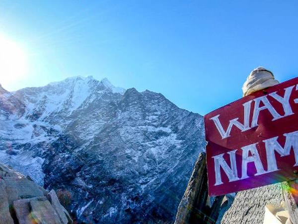 Trek to Everest base camp