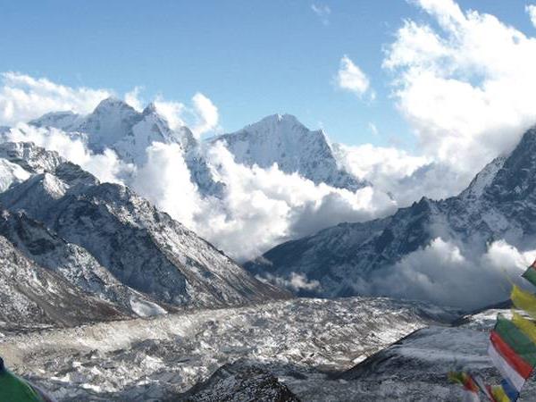 Trek to Everest base camp