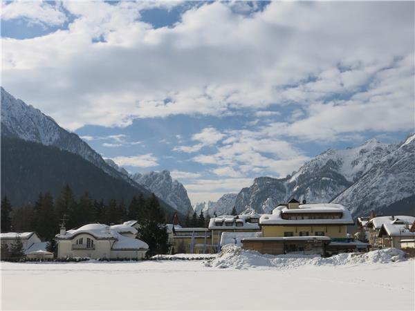 Cross country skiing holiday in the Dolomites, Italy