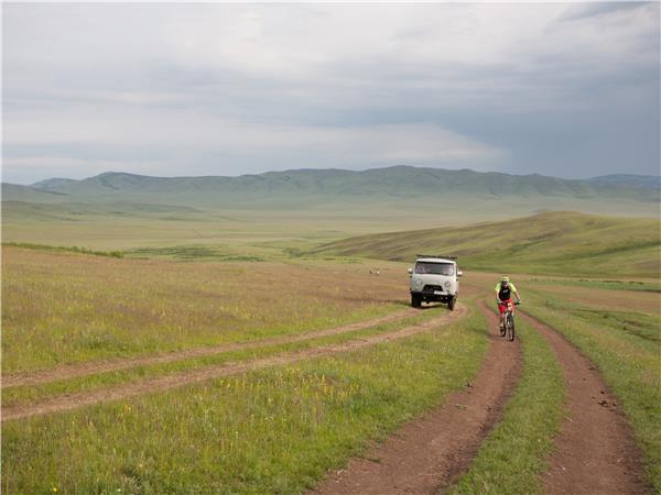 Mongolia cycling holiday