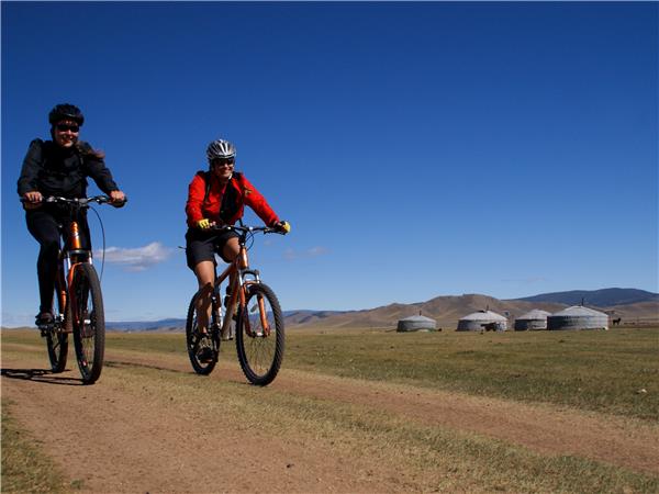 Mongolia cycling holiday