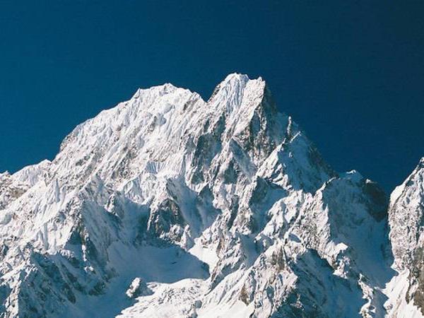 Manaslu Circuit trekking holiday in Nepal