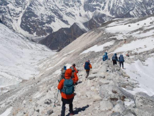Manaslu Circuit trekking holiday in Nepal