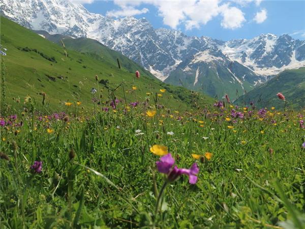 Hiking in the Caucasus holiday