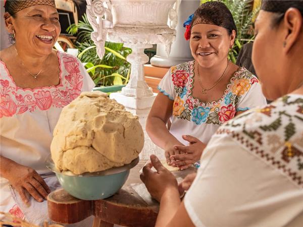 Central America small group tours