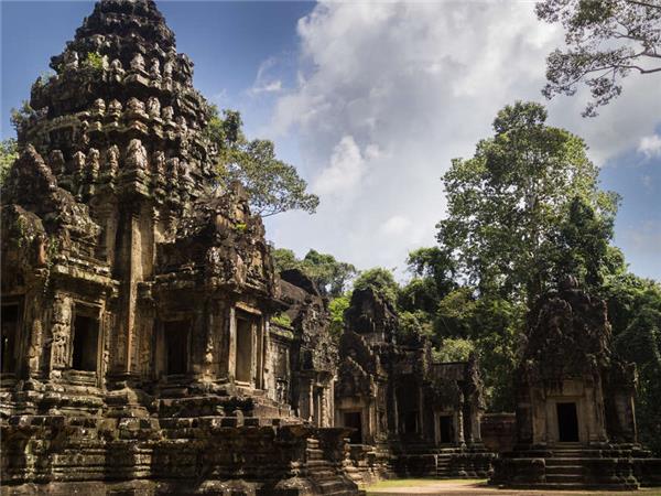 Cambodia highlights holiday, small group