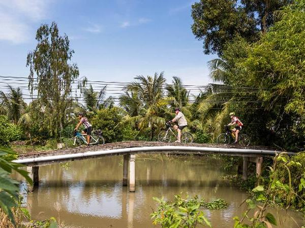Ho Chi Minh City to Angkor Wat cycling tours