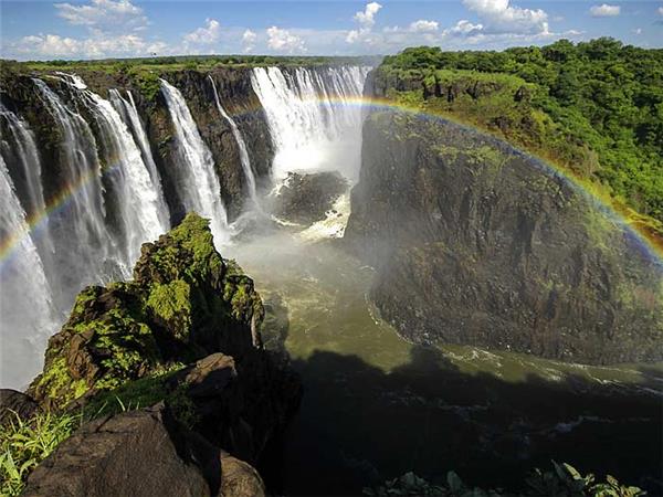 Botswana and Zimbabwe lodge safari