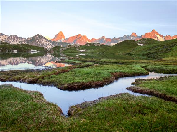 Mont Blanc Circuit classic walking tour, 8 days