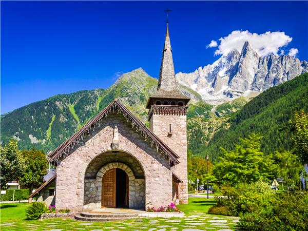 Mont Blanc Circuit classic walking tour, 8 days