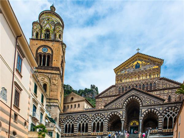 Amalfi Coast and Bay of Naples holidays