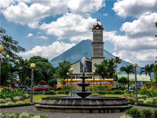 Coast to coast cycling holiday in Costa Rica