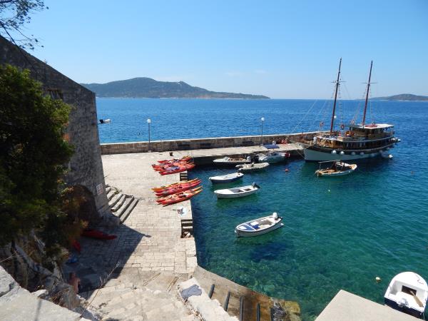 Croatia sea kayaking holidays