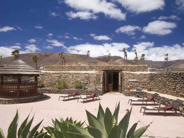Lanzarote villa accommodation, Canary Islands