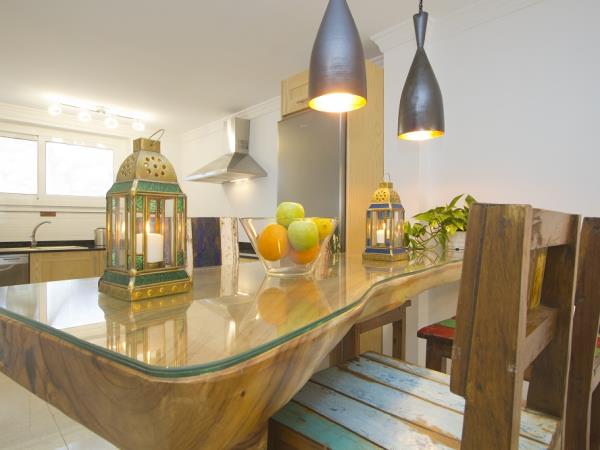 Lanzarote seafront accommodation, sleeps 4