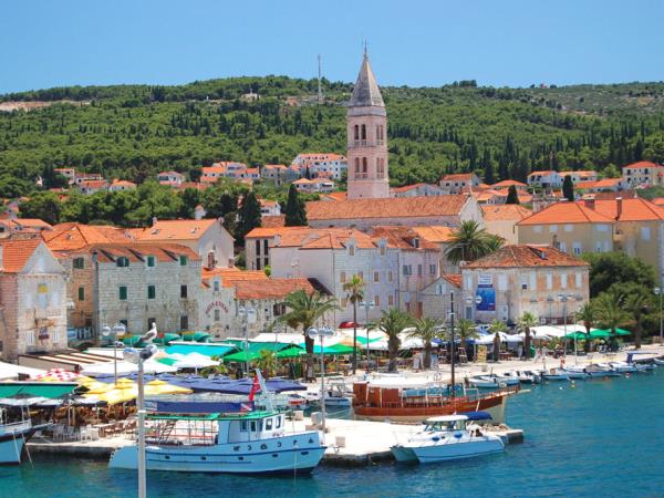 Croatia island family activity holiday for teenagers