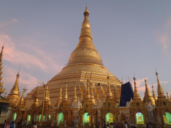 Burma family adventure & cultural holiday