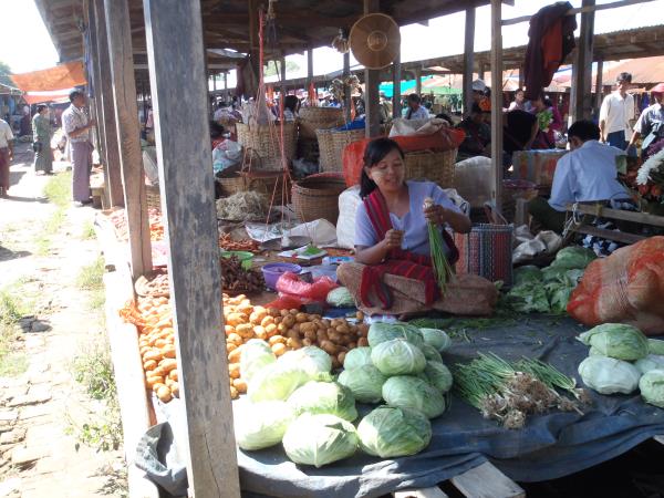 Burma family adventure & cultural holiday