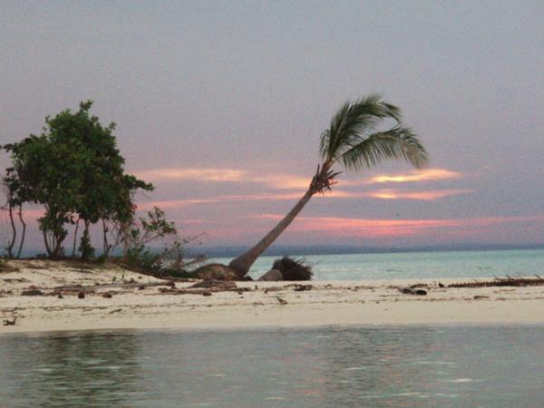 Papua New Guinea sea kayaking holiday