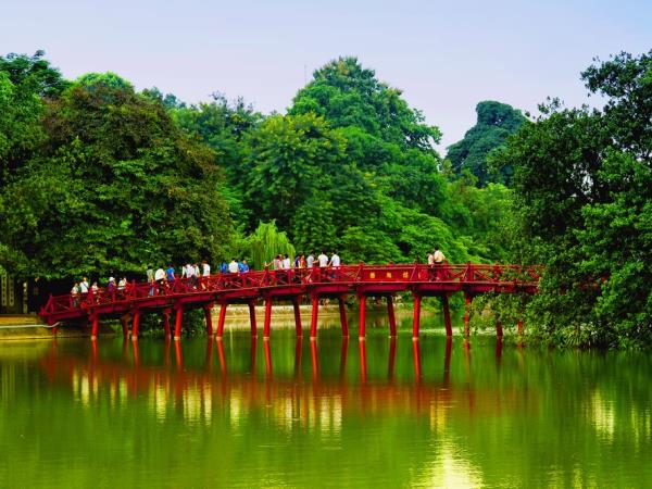 Best of Vietnam holiday, tailor made