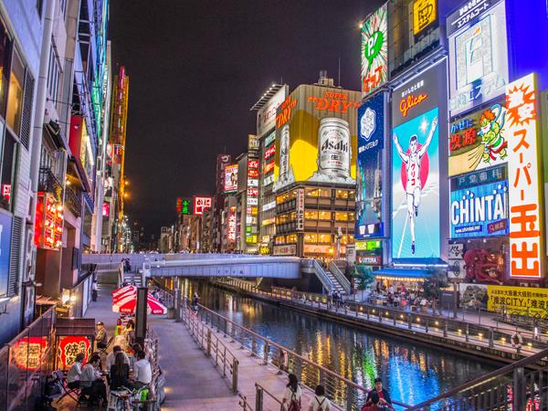 Japan small group holiday by bullet train