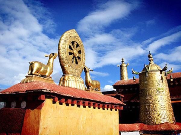 Lhasa small group tour in Tibet
