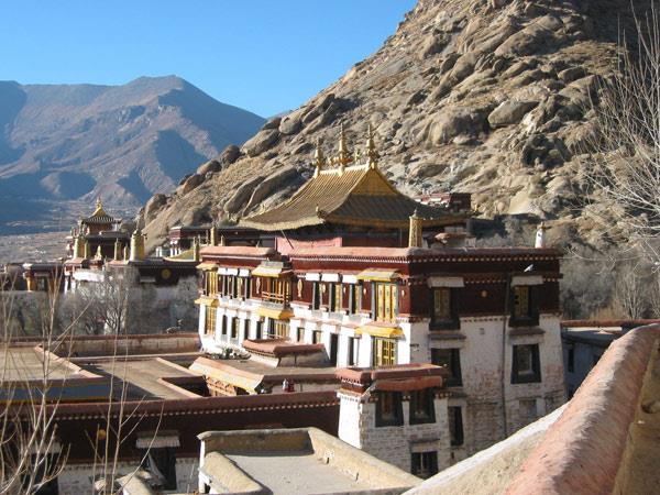 Lhasa small group tour in Tibet