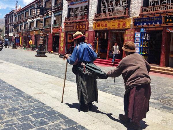 Lhasa small group tour in Tibet