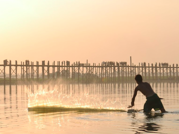 Myanmar highlights group tour