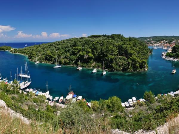 Luxury yacht cruise in the Adriatic