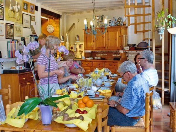Nouvelle Aquitaine self guided cycling holiday, France