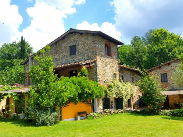 Rural villas in Tuscany, Italy