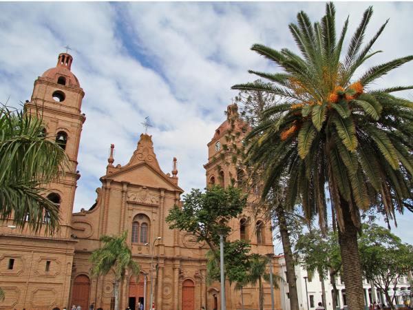 Bolivia small group tour, Lowlands to The Andes