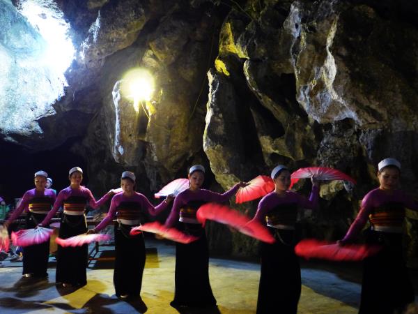 Laos and Vietnam overland tour