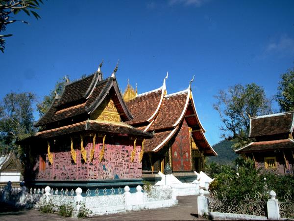 Laos holiday, Luang Prabang and the Plain of Jars