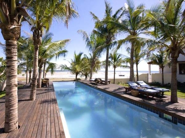 Family luxury safari & beach holiday, South Africa & Mozambique